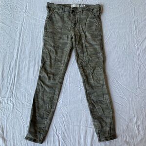 Hei Hei Anthropologie Green Camo Pants Size 26